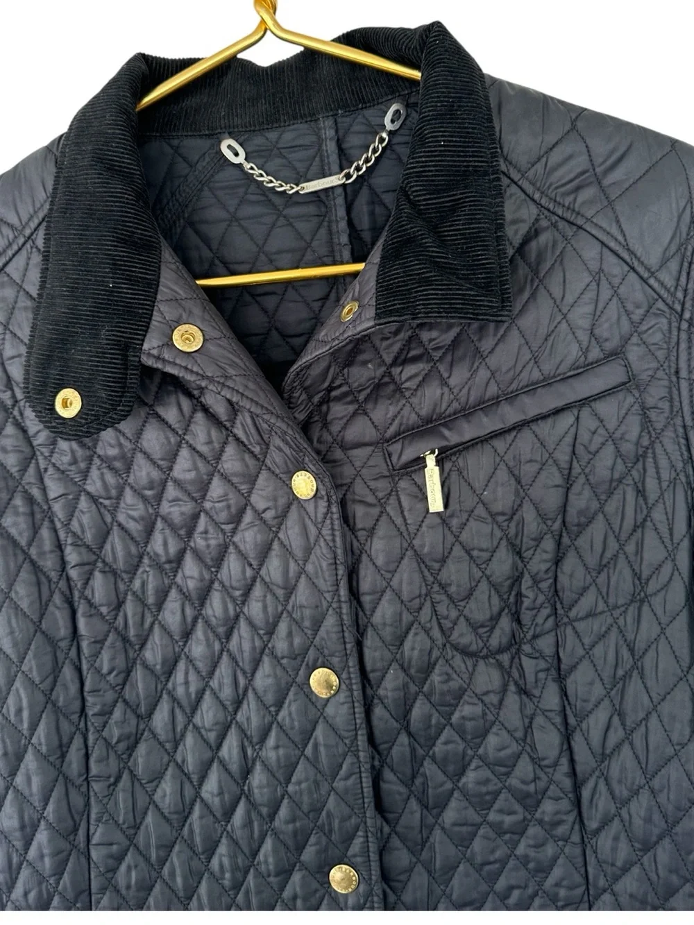 Barbour • Quilted Black Jacket - Picture 4 of 9